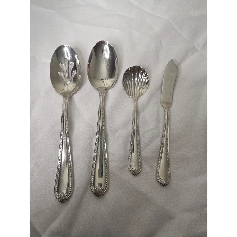 Lynox Beaded Serving Set 4 Pieces (Spread‎ Knife; Clam Spoon, Serving Spoons)